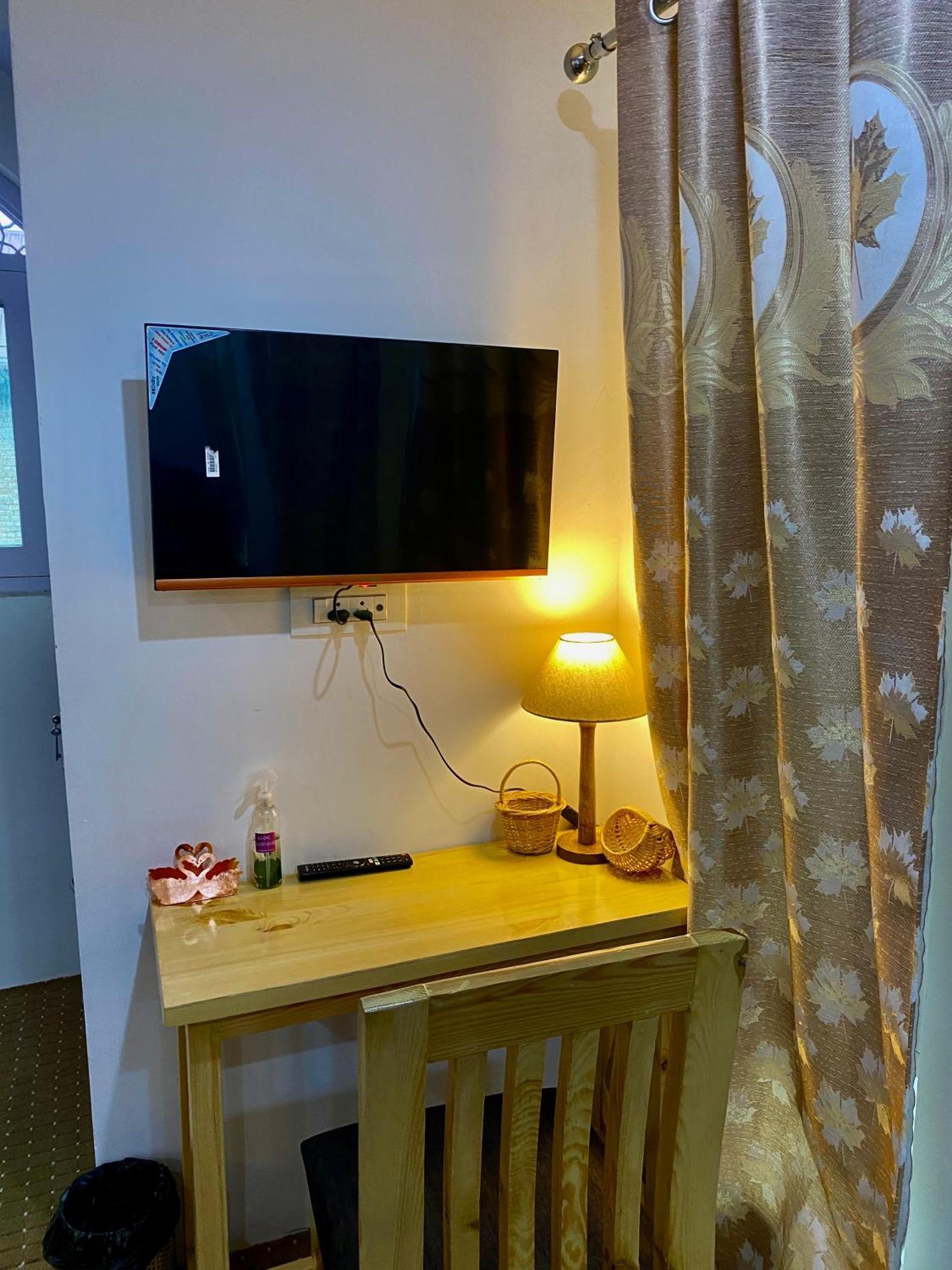 Al Jalal Resort Srīnagar Екстериор снимка