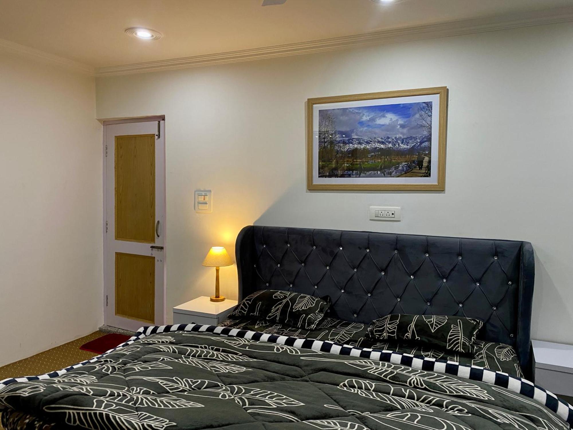Al Jalal Resort Srīnagar Екстериор снимка
